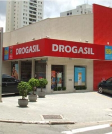 Gigantes do Canal Farma Negociam Fuso