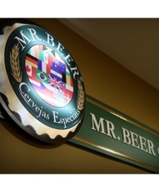 Mr. Beer Fecha Ano Com 37 Inauguraes