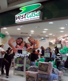 Inaugurao de Vinte Lojas da VestCasa em SP